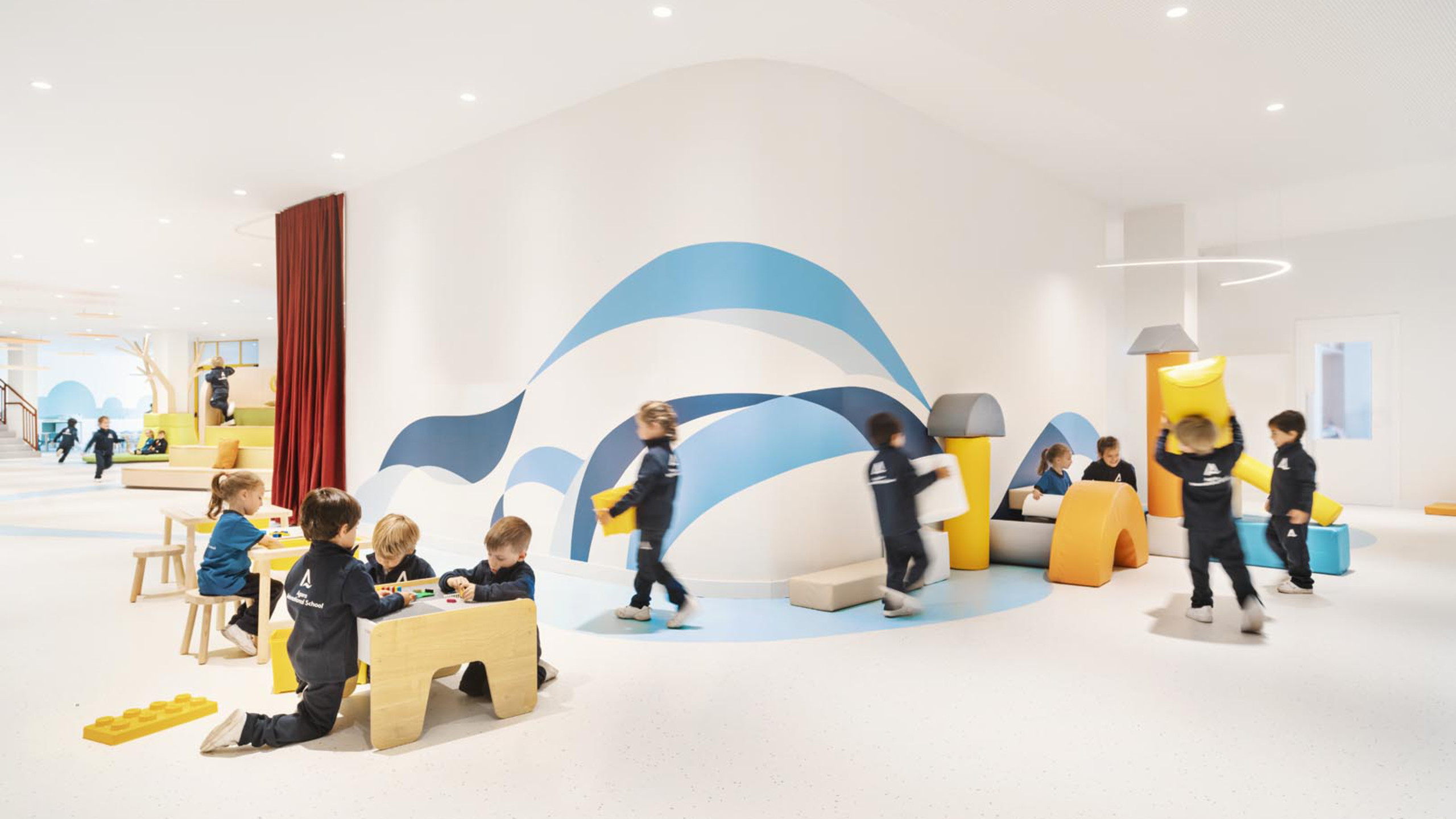 Rosan Bosch | Agora Madrid International School